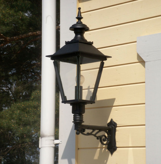 Väggfäste Solgård